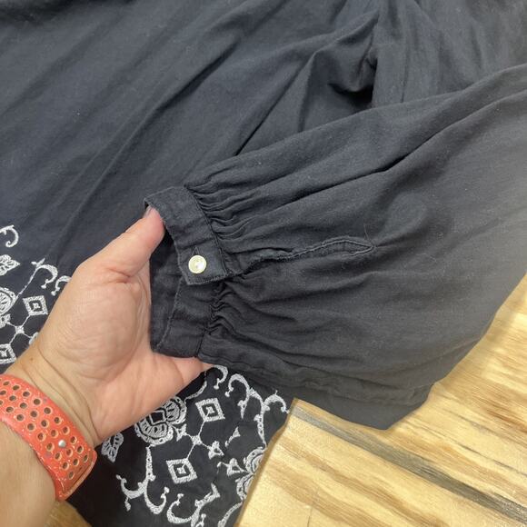 Old Navy Embroidered Boho Peasant Tunic Size XL Black Relaxed Flowy - Picture 8 of 12